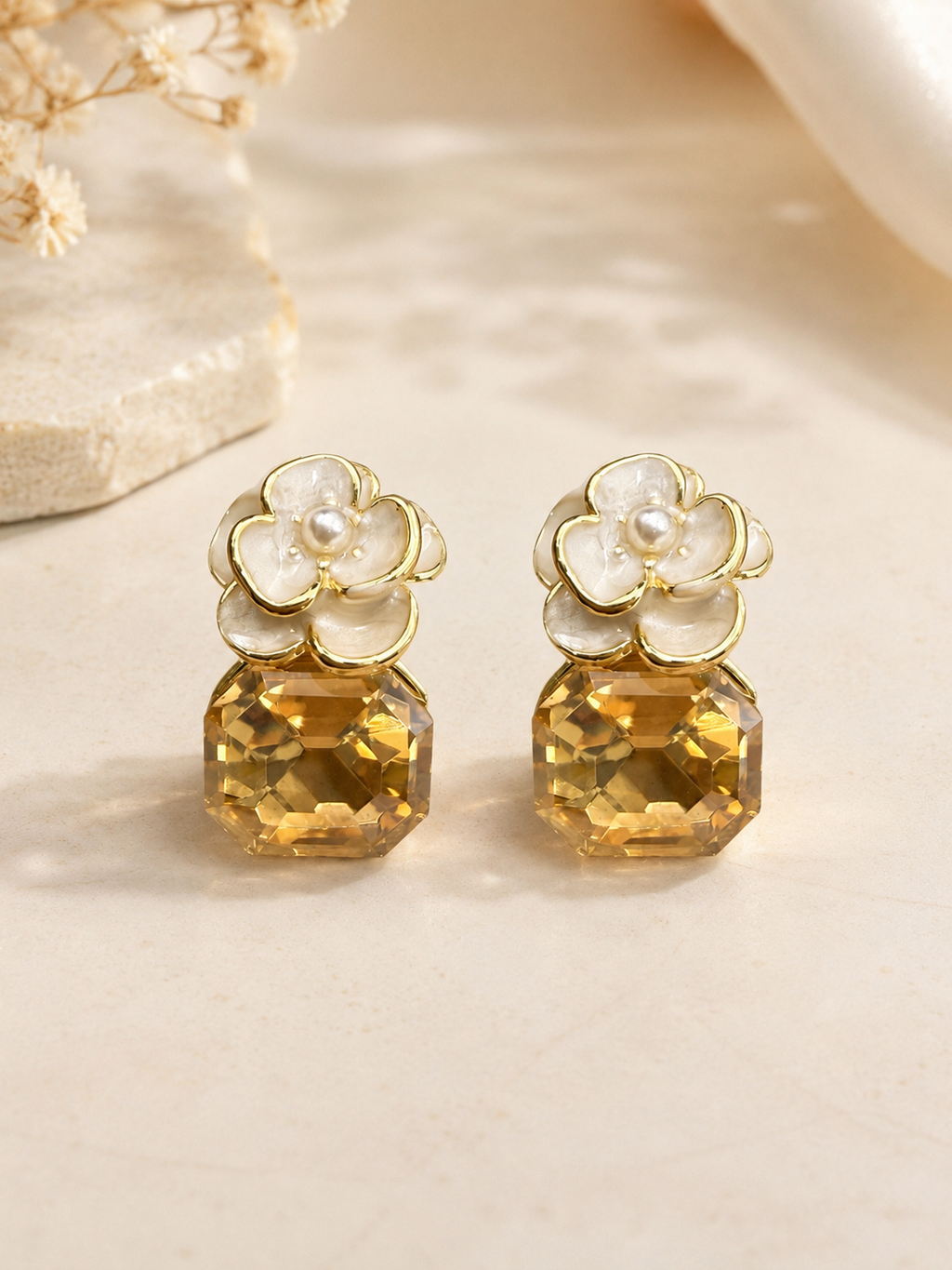 Champagne Camellia Pendant Set