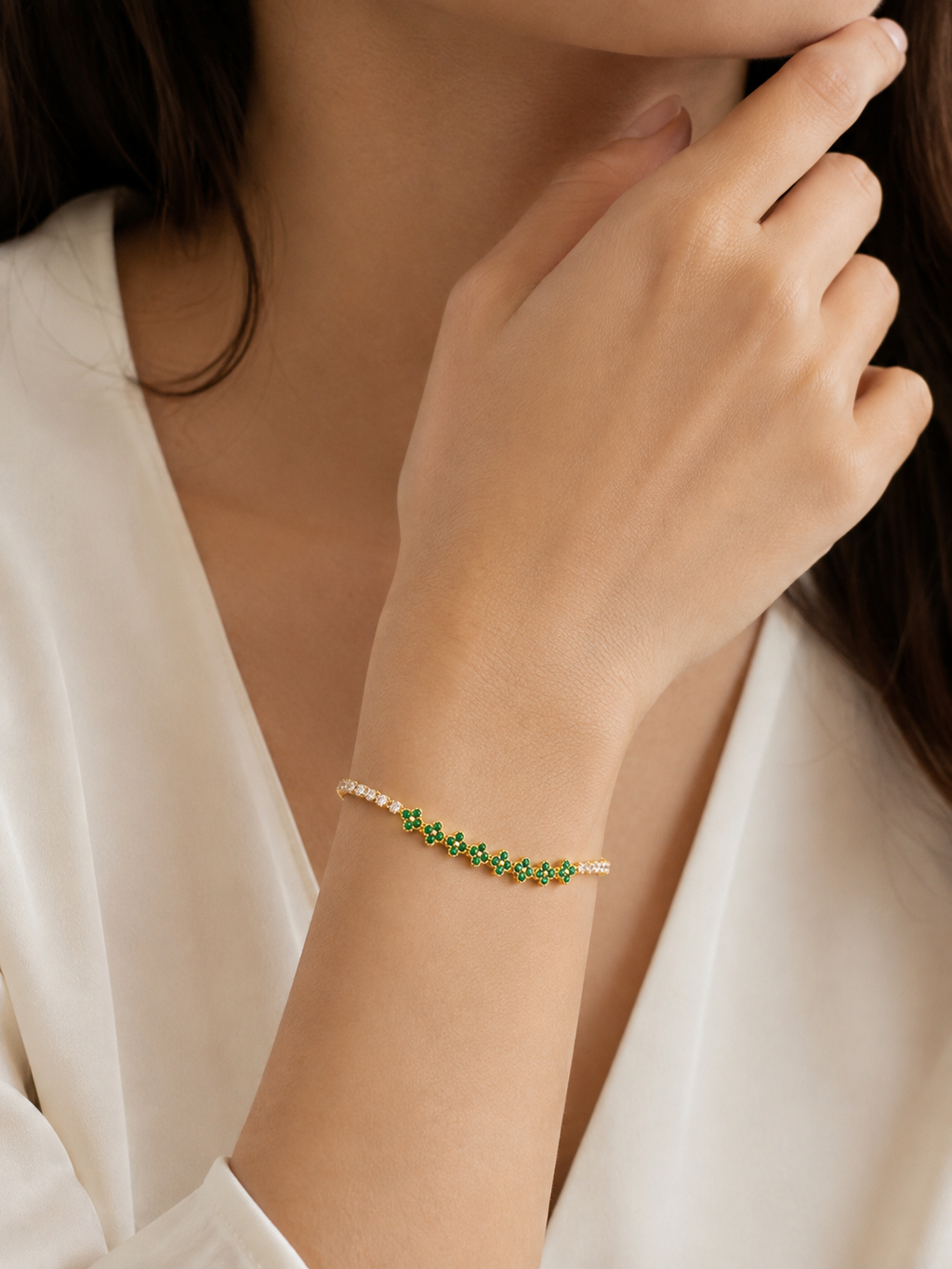 Emerald Clover Line Tennis Bracelet