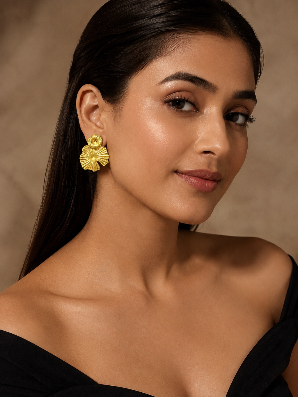 Golden Ripple Stud Earrings