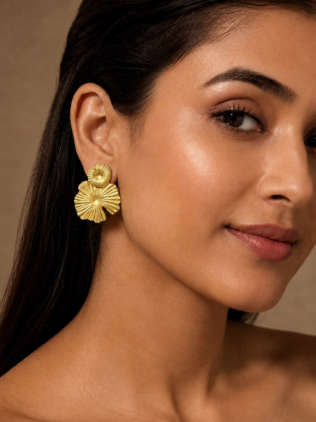 Golden Ripple Stud Earrings