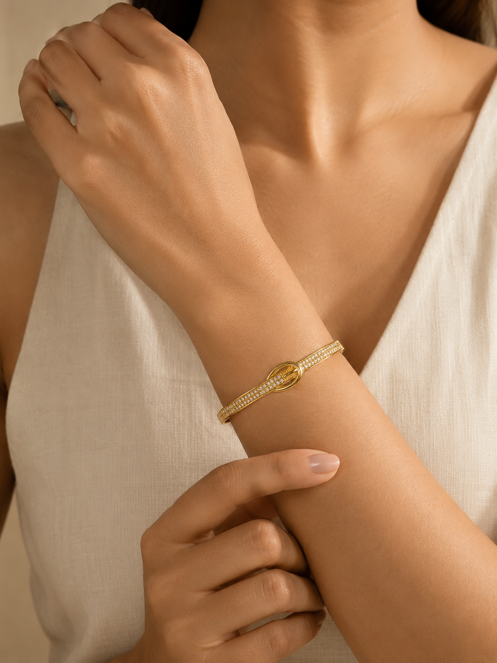 Noelle Oval Link Bangle Bracelet