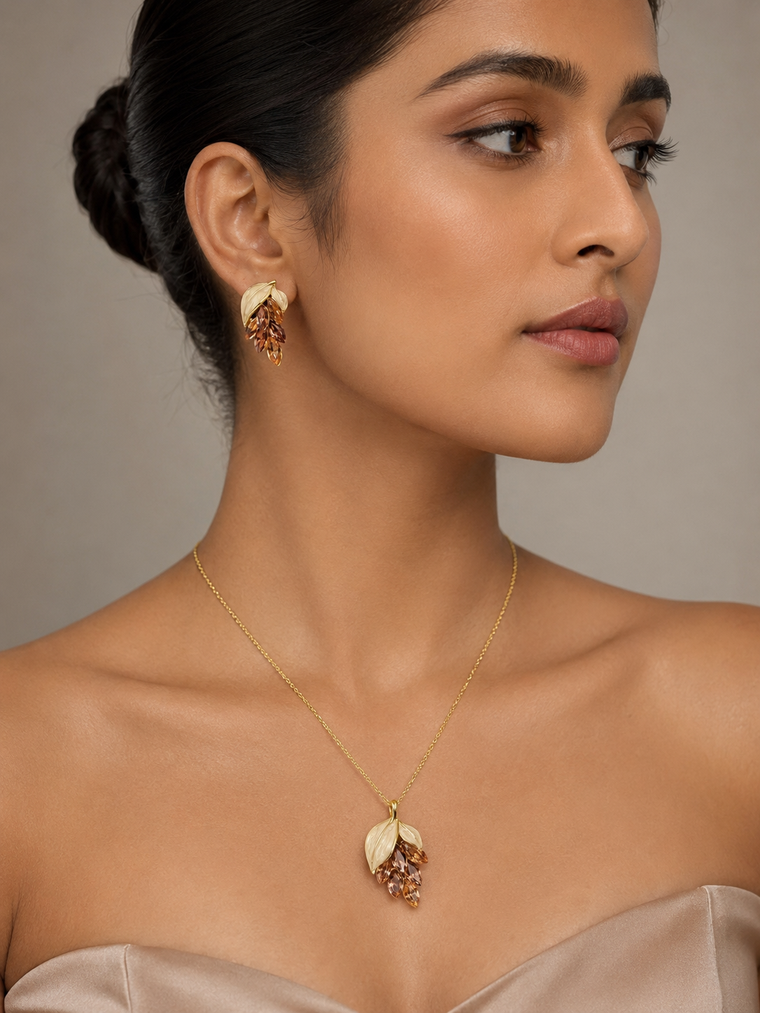 Sienna Vale Pendant Set