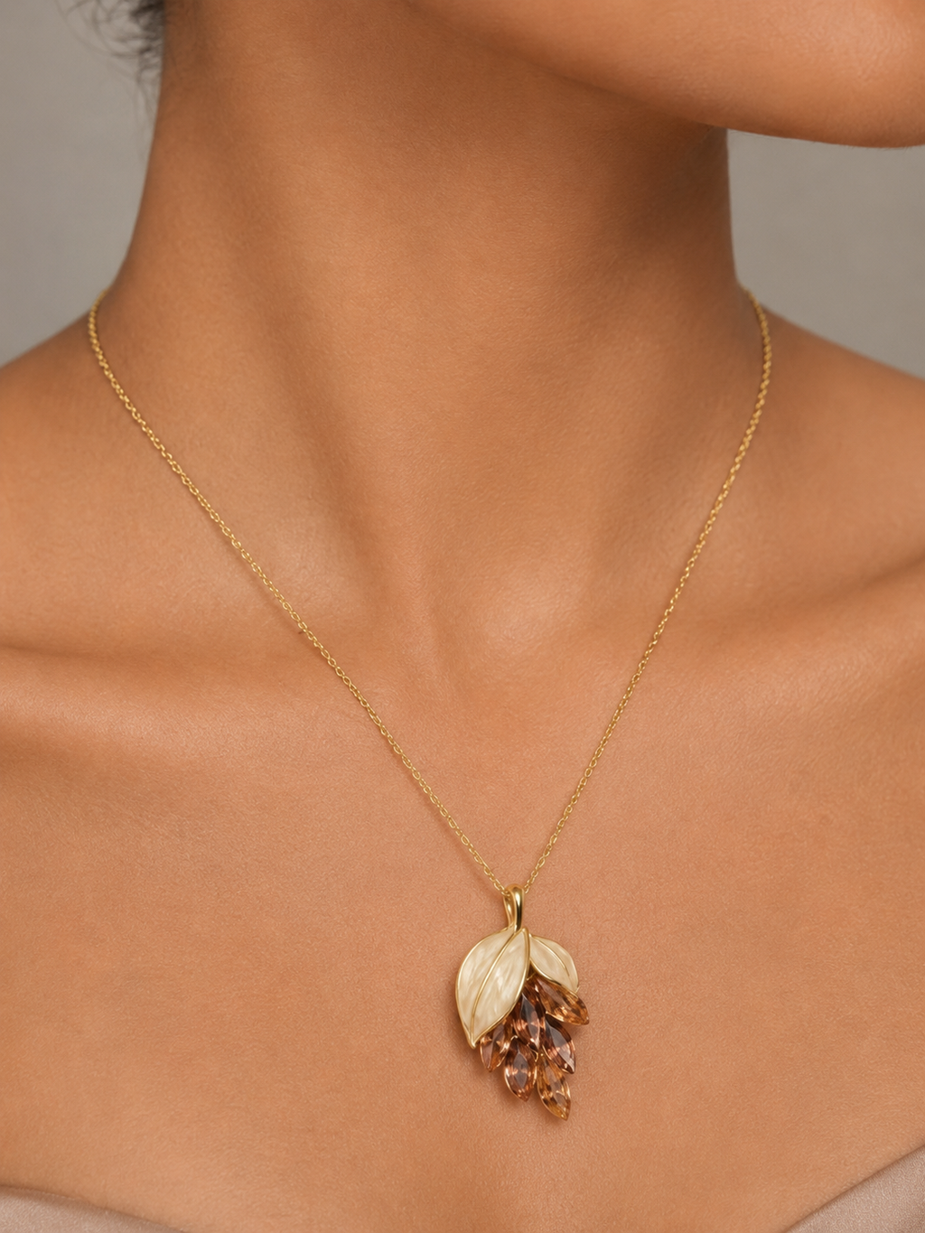 Sienna Vale Pendant Set