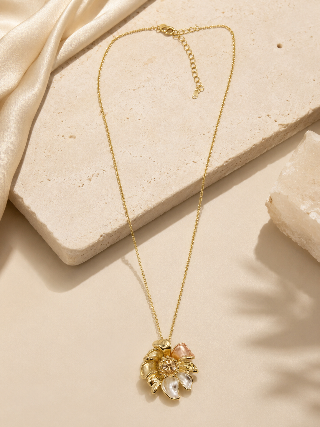 Sunlit Reverie Pendant Set