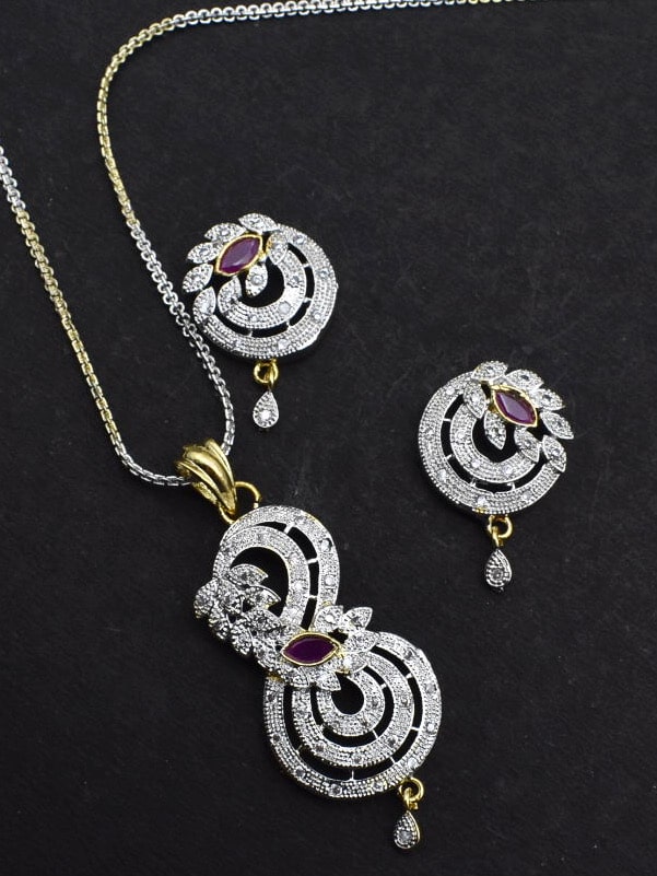 Elegant American Diamond Pendant Set With Chain