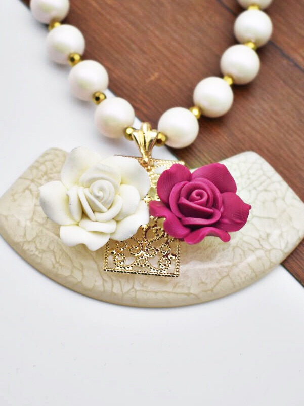 Korean White & Pink Floral Pendant Necklace